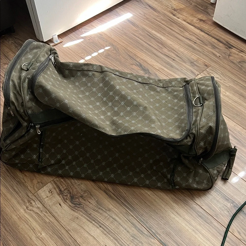 🔥OLIVE GREEN LARGE LUGGAGE WITH MULTI ZIPPERS